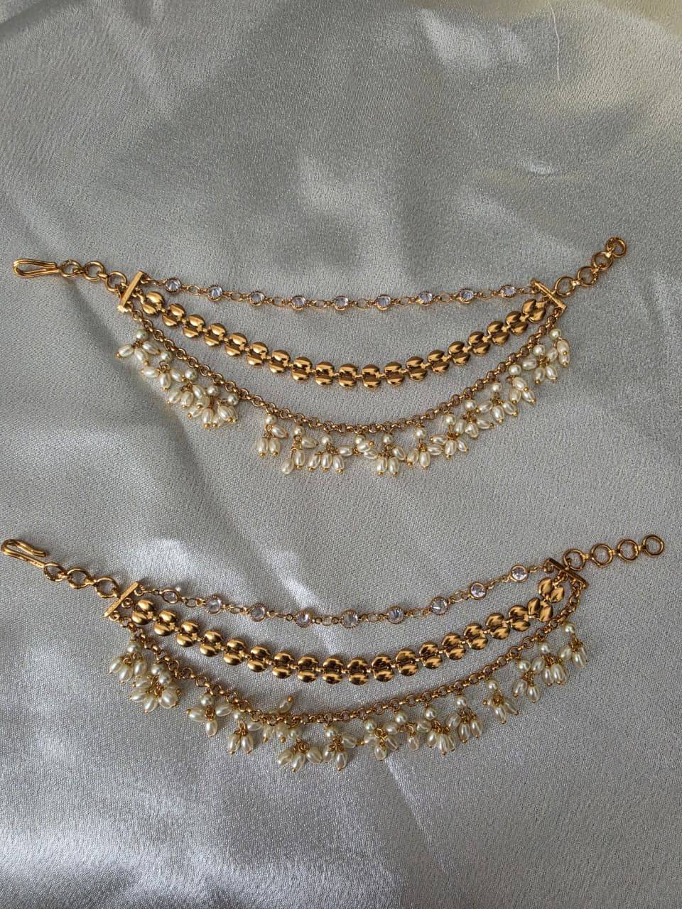 Earchains